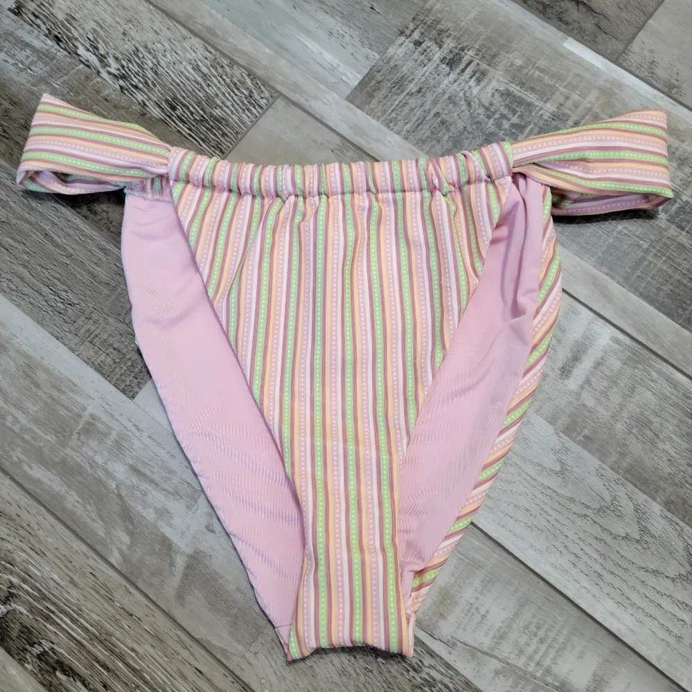 New Dippin Daisy's Bisou Cheeky Bikini Bottom Size Medium